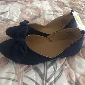 Little girl’s shoes